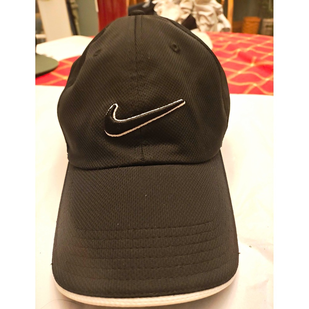 Nike Golf Hat Mens OS Black Adjustable Performance Cap Embroidered Swoosh 256654